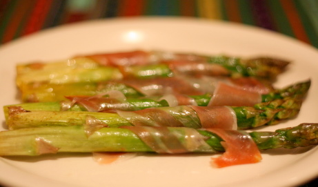 Roasted Asparagus Wrapped in Prosciutto